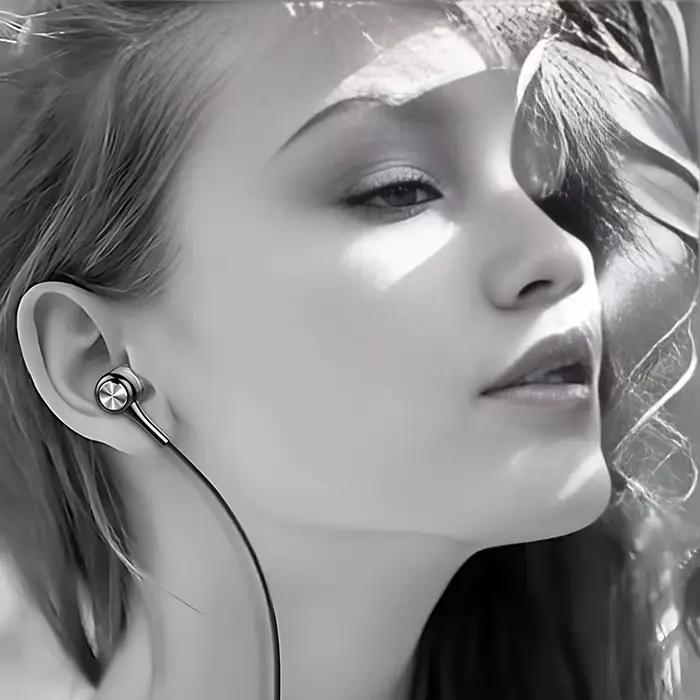 Écouteurs intra-auriculaires filaires 3
