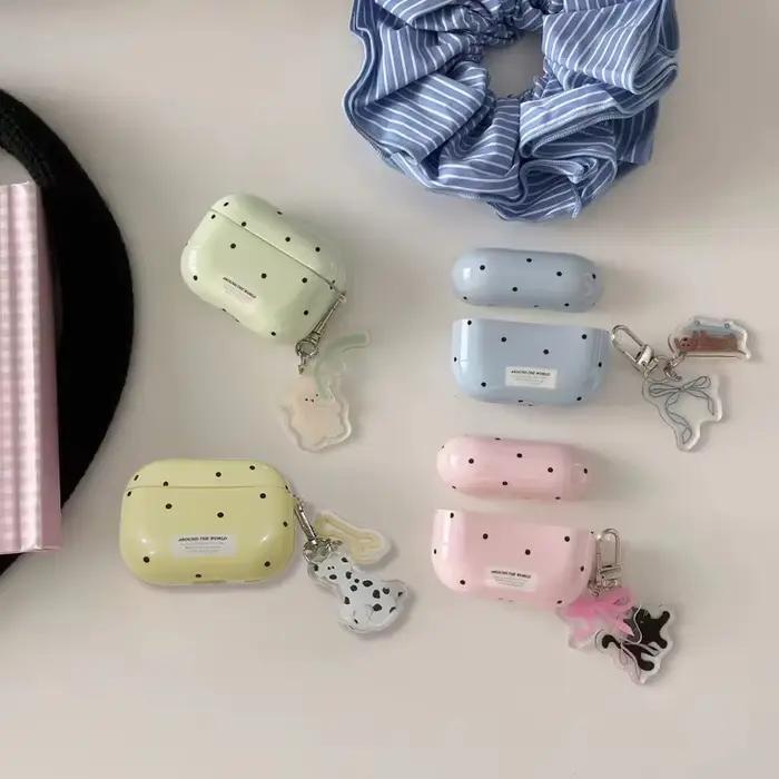 Étui pour AirPods 2, Pro/Pro 2/Pro3, 3, 4 avec crochets en plastique couleur bleu ciel, kaki, marron, olive pour homme et femme occasions quotidiennes et cadeaux