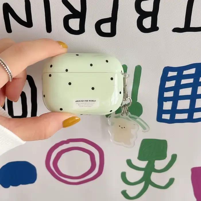 Étui pour AirPods 2, Pro/Pro 2/Pro3, 3, 4 avec crochets en plastique couleur bleu ciel, kaki, marron, olive pour homme et femme occasions quotidiennes et cadeaux