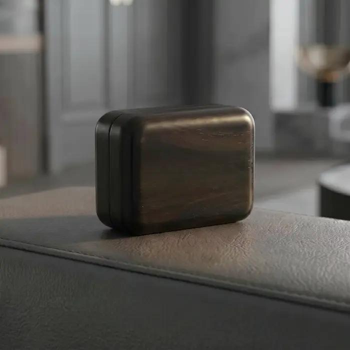 Étui pour écouteurs Bang & Olufsen Beoplay en bois d'ébène