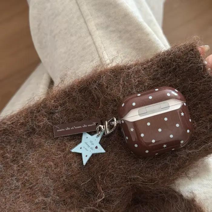 Étui en plastique pour AirPods de toute série avec motif étoile à pois bleu-marron pour homme et femme occasions spéciales